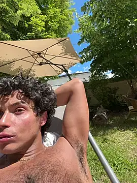 Show modela DarkfleX na web-kameri