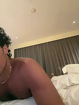 Show modela DarkfleX na web-kameri