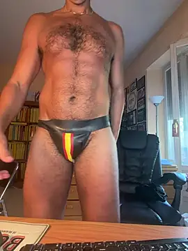 DarkfleX: διαδικτυακό σόου στην κάμερα