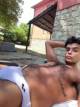 Show modela DarkfleX na web-kameri
