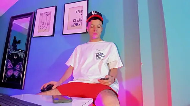 kevinn_bluee Webcam show