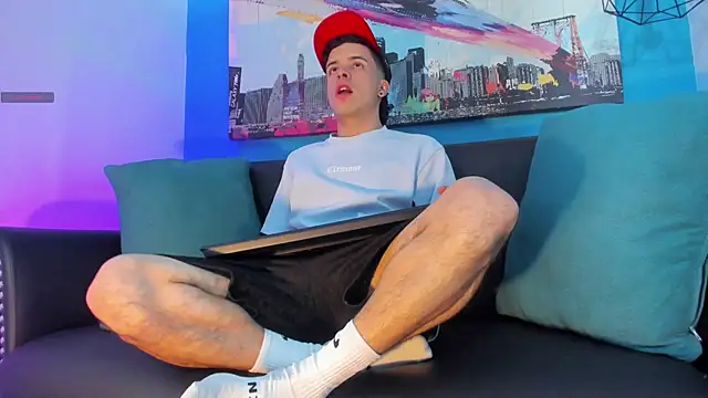 kevinn_bluee Webcam Show