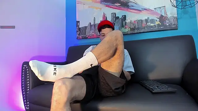 kevinn_bluee Show in webcam