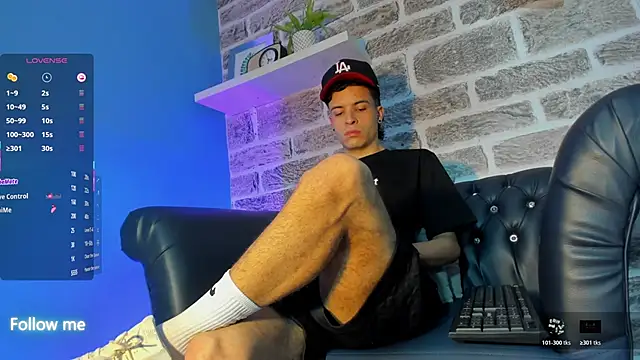 kevinn_bluee webcam show
