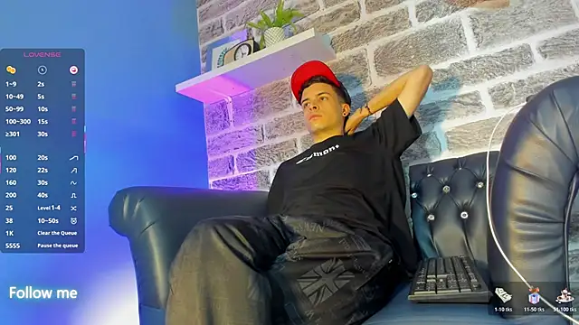 הופעת וובקאם של kevinn_bluee