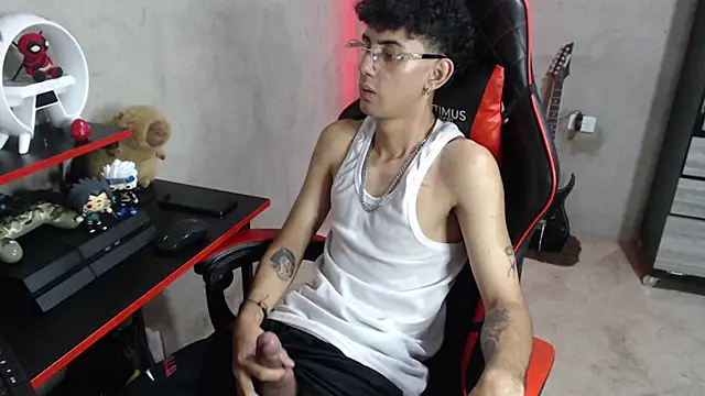 garu-hot18 Webcam show