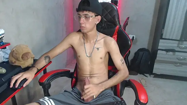garu-hot18 Webcamshow