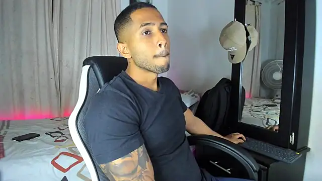 LucasWatsonnn Webcamshow