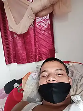 Rashi__75 XXX чат на живо
