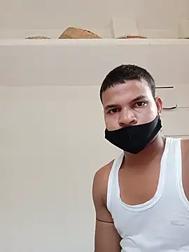 Rashi__75 Adlı Modelin Web Kamerası Şovu