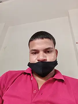 Rashi__75 webkamerás műsora