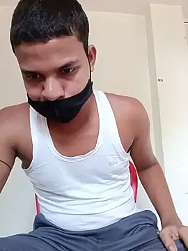 Rashi__75 Adlı Modelin Web Kamerası Şovu
