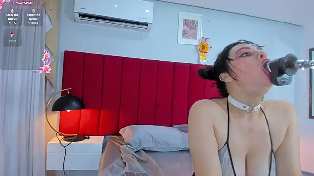 XXX chat uživo modela eby_muriel