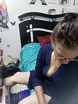 XXX chat uživo modela katrinna_