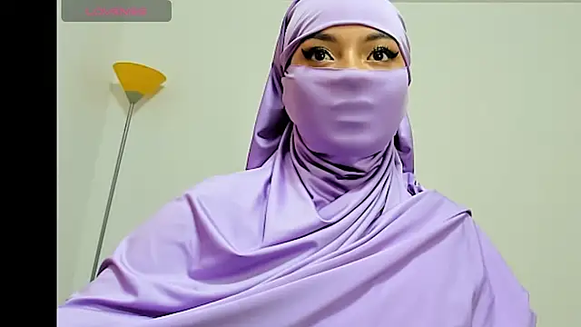 Samira_1's Webcam Show