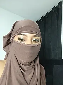 Pokazy przed kamerką – Samira_1