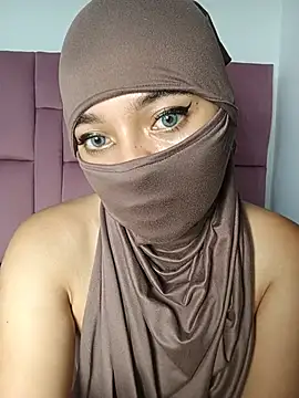 Samira_1's Webcam Show