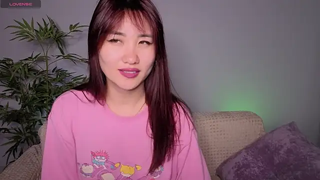 YukiyaSunshine Adlı Modelin Canlı XXX Sohbeti