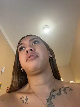 empressqueen_zoe Show in webcam