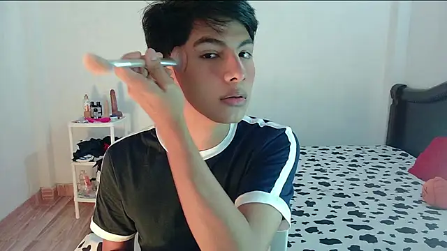 phuwin_bj's Webcam Show