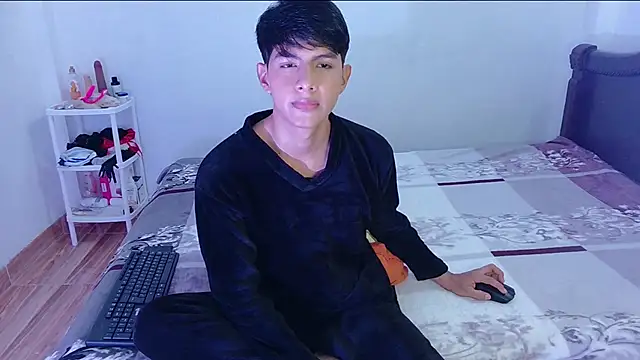 phuwin_bj – Kamerová šou