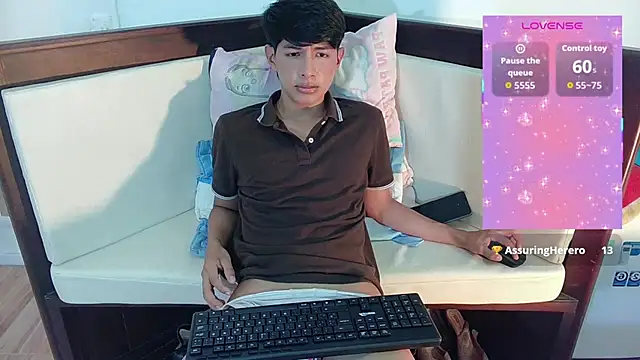 הופעת וובקאם של phuwin_bj