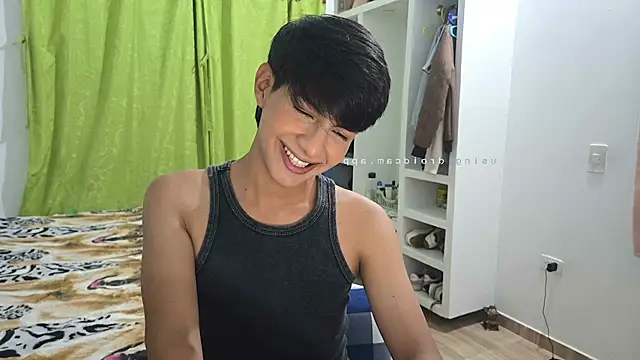 phuwin_bjn Webbikameraesitys