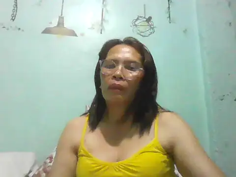 Show Webcam de momshe2026