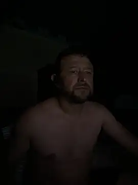 Sedeucer69: διαδικτυακό σόου στην κάμερα