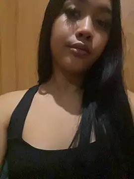 sexyasiancock_yllana Pertunjukan Webcam