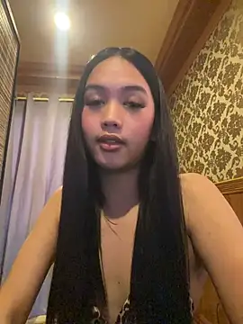 Show modela sexyasiancock_yllana na web-kameri