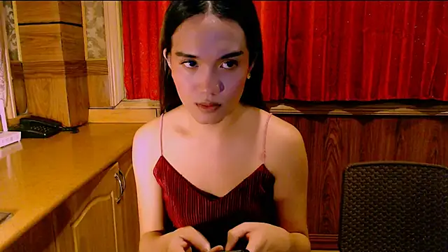 Show modela sexyasiancock_yllana na web-kameri