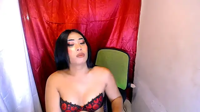 hugecock_tamira Pertunjukan Webcam
