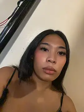 hugecock_tamira Webcam-Show