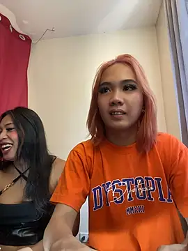 hugecock_tamira Webcam Show