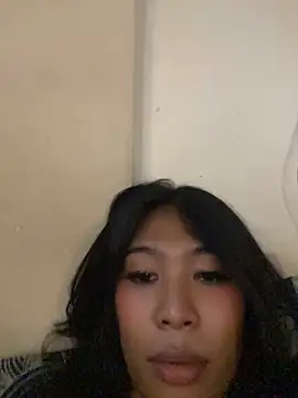 hugecock_tamira Webcam Show