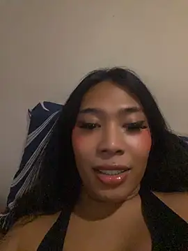 hugecock_tamira Webcam Show
