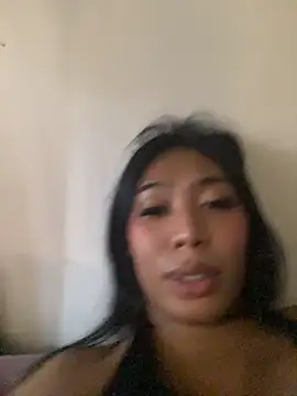 Webkamerová show hugecock_tamira