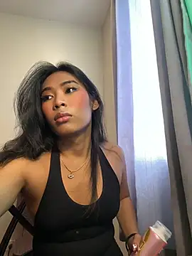 hugecock_tamira Pertunjukan Webcam