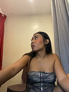 hugecock_tamira webcam show