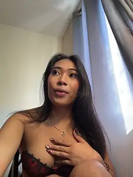 hugecock_tamira 웹캠 쇼