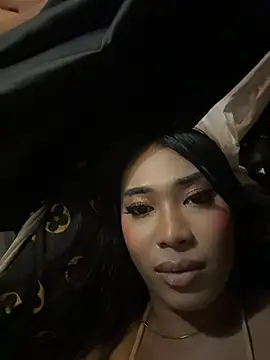Show modela hugecock_tamira na web-kameri