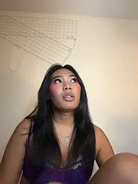 hugecock_tamira Webcam Show