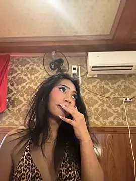 hugecock_tamira Webcam-Show