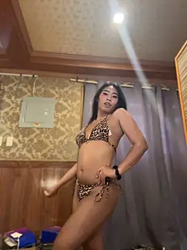 hugecock_tamira Webcamshow