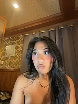 hugecock_tamira Pertunjukan Webcam