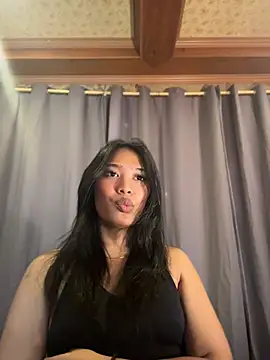 hugecock_tamira 웹캠 쇼