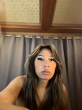 hugecock_tamira Adlı Modelin Web Kamerası Şovu
