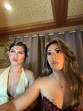โชว์เว็บแคมของ hugecock_tamira