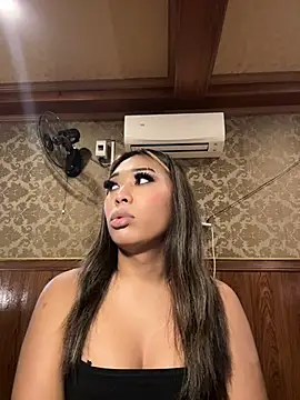hugecock_tamira webcam show